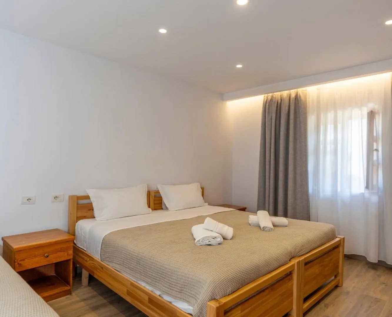 Hotel Bujtina Berishta Theth 5*,